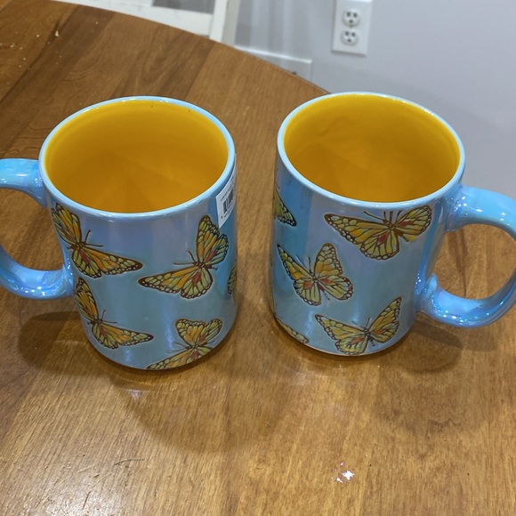 NWT.  Spectrum, set of 2, 16oz., ceramic mugs. - Picture 9 of 9